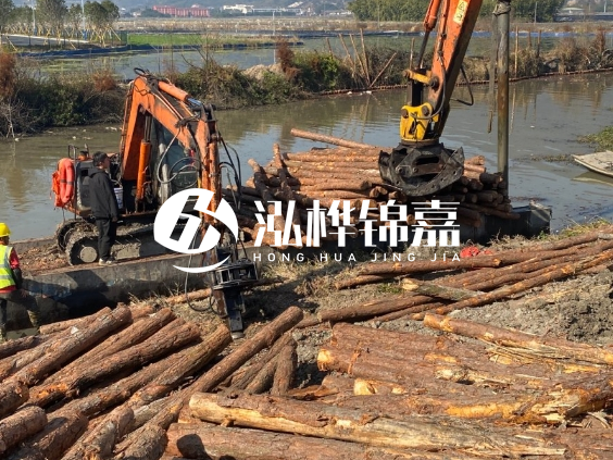 湖南松木樁批發(fā)廠家-5米松木樁批發(fā)1000根有優(yōu)惠嗎？