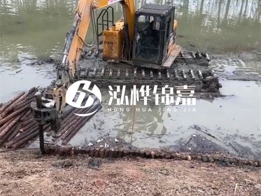 河道木材松木樁怎么選？河道工程用什么規(guī)格松木樁？