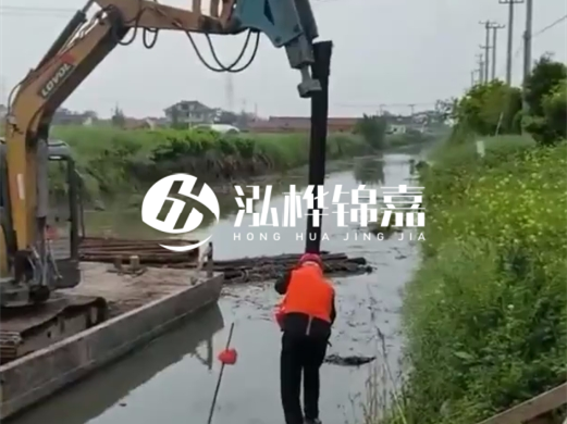 水挖打木樁專業(yè)團(tuán)隊(duì)泓樺錦嘉-最大可以打幾米的木樁？